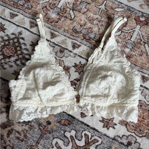 Aerie Cream Lace Bralette